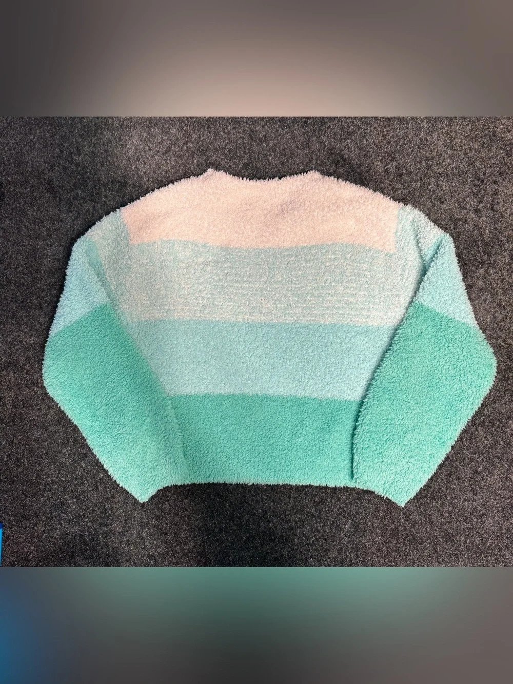The Children’s Place Girls 14 XL Fuzzy Colorblock Mint Aqua Sweater